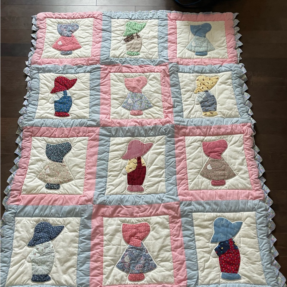 Vintage Pink & Blue Sunbonnet Sue Quilted Baby Blanket